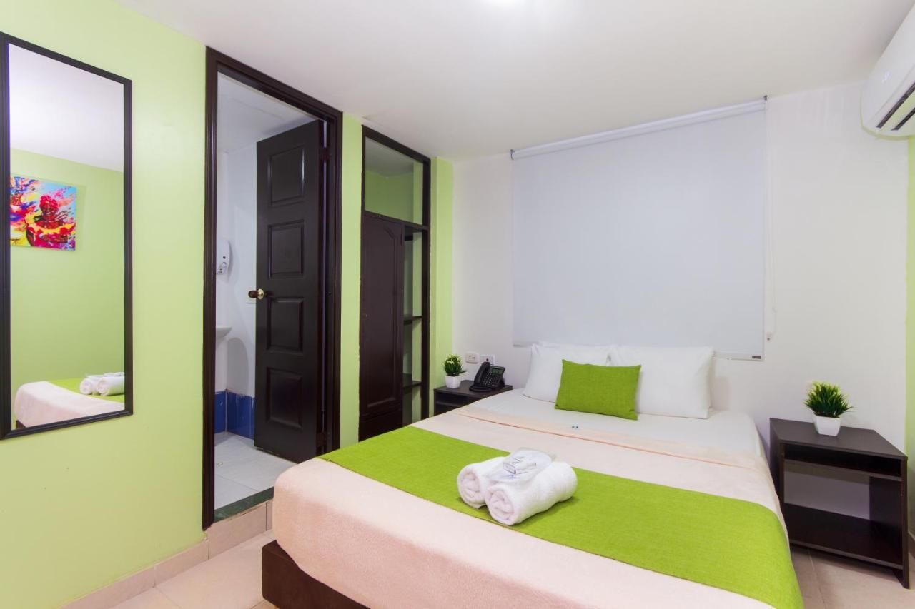 Hotel Avexi Suites By Geh Suites Cartagena Exterior photo
